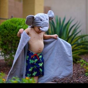 Yikes twin towel elephant 🐘 🔸NEW🔸